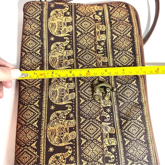 Elephant Print Cross Body Bag, Tote, Shoulder Purse, Brown & Gold, Fancy Clasp - Picture 9 of 9
